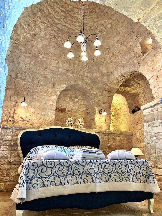 Trulli E Puglia Luxury Suite Альберобелло Экстерьер фото