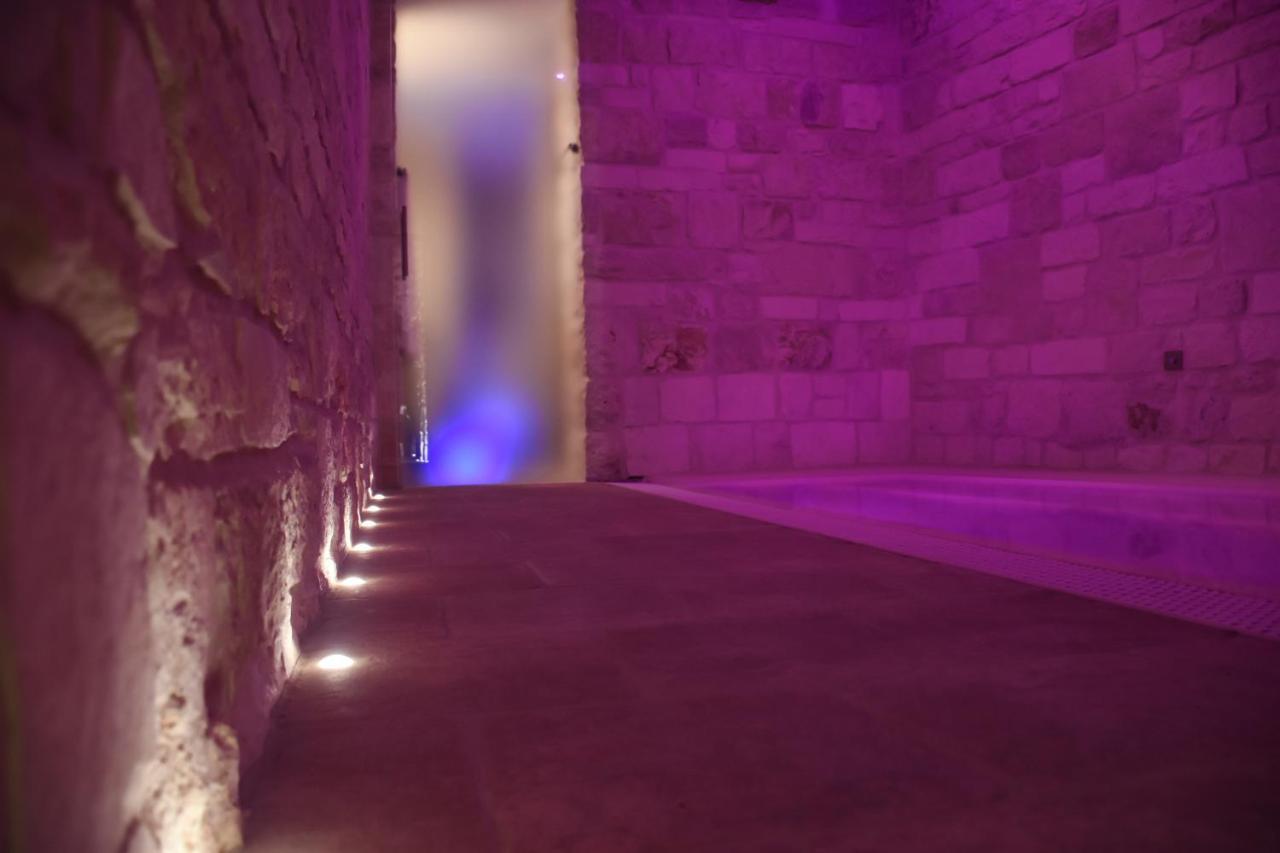 Trulli E Puglia Luxury Suite Альберобелло Экстерьер фото